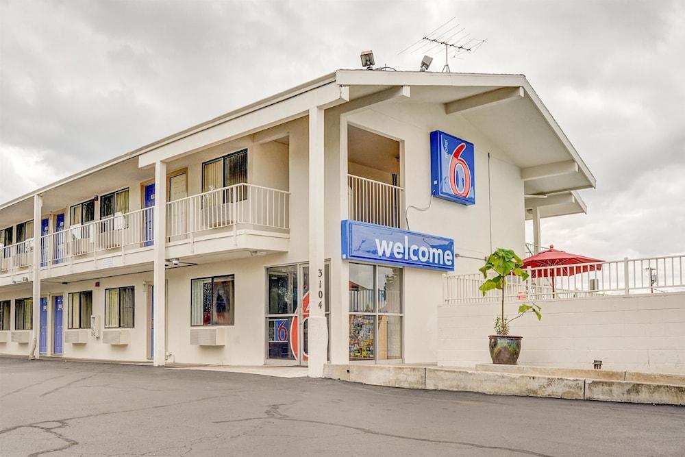 Hotel 6 Ctrl